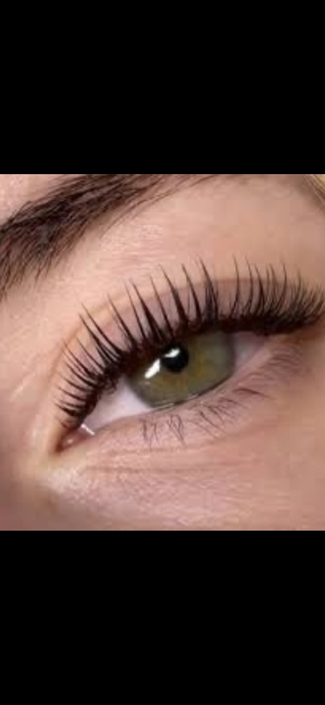 Wet Set Eyelash Extensions