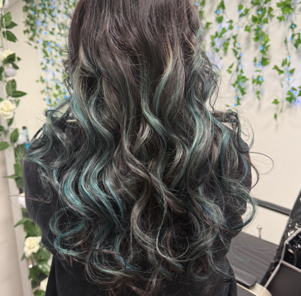 Woman's Haircut at Arte & Beauty by Mela in Dallas, TX