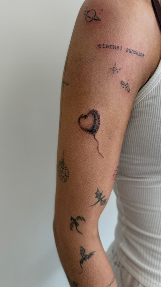 Sticker session | 2-4 tiny tatts