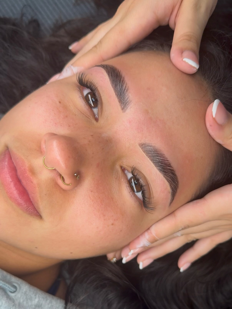 Eyebrow Lamination (Shape & Tint)