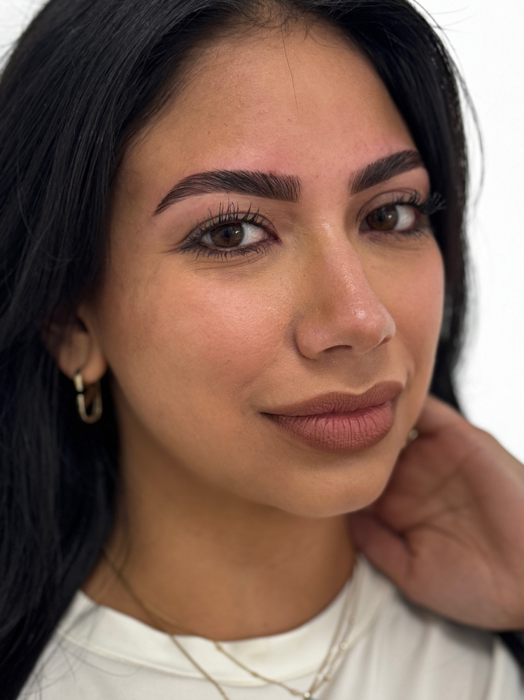 𝐵𝑅𝑂𝑊 𝐵𝑈𝑁𝐷𝐿𝐸