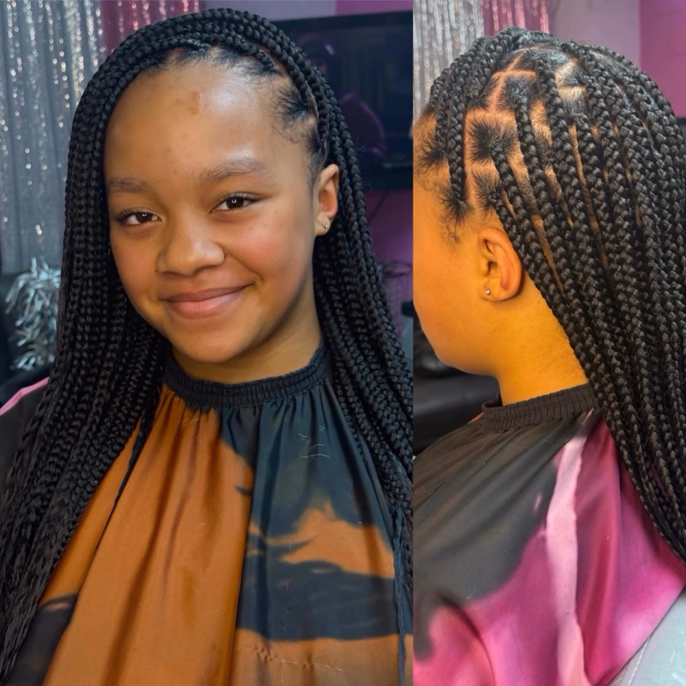Smedium Knotless Braids at Weaves On Wheels in Pittsburgh, PA