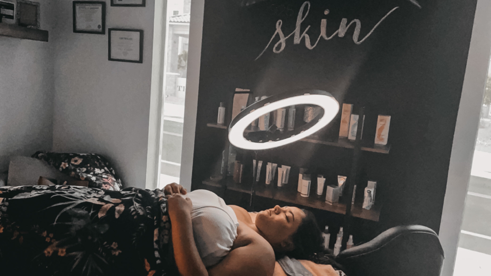 CUSTOM FACIAL