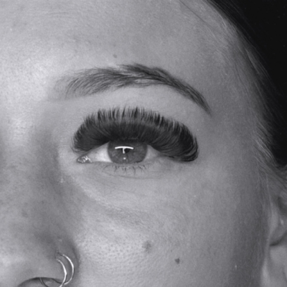 Mega Volume Set at M.A.C Lash in Cranston, RI
