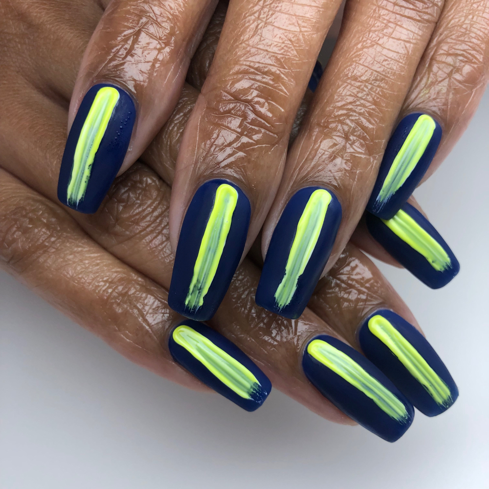 Minimal Art at Nautilus Nails in Brooklyn, NY