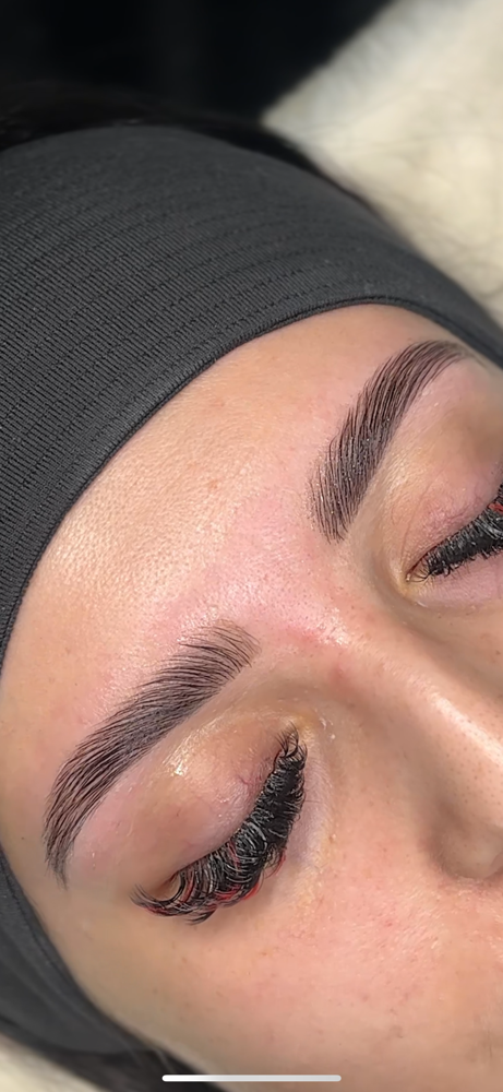 Eyebrow wax + tint