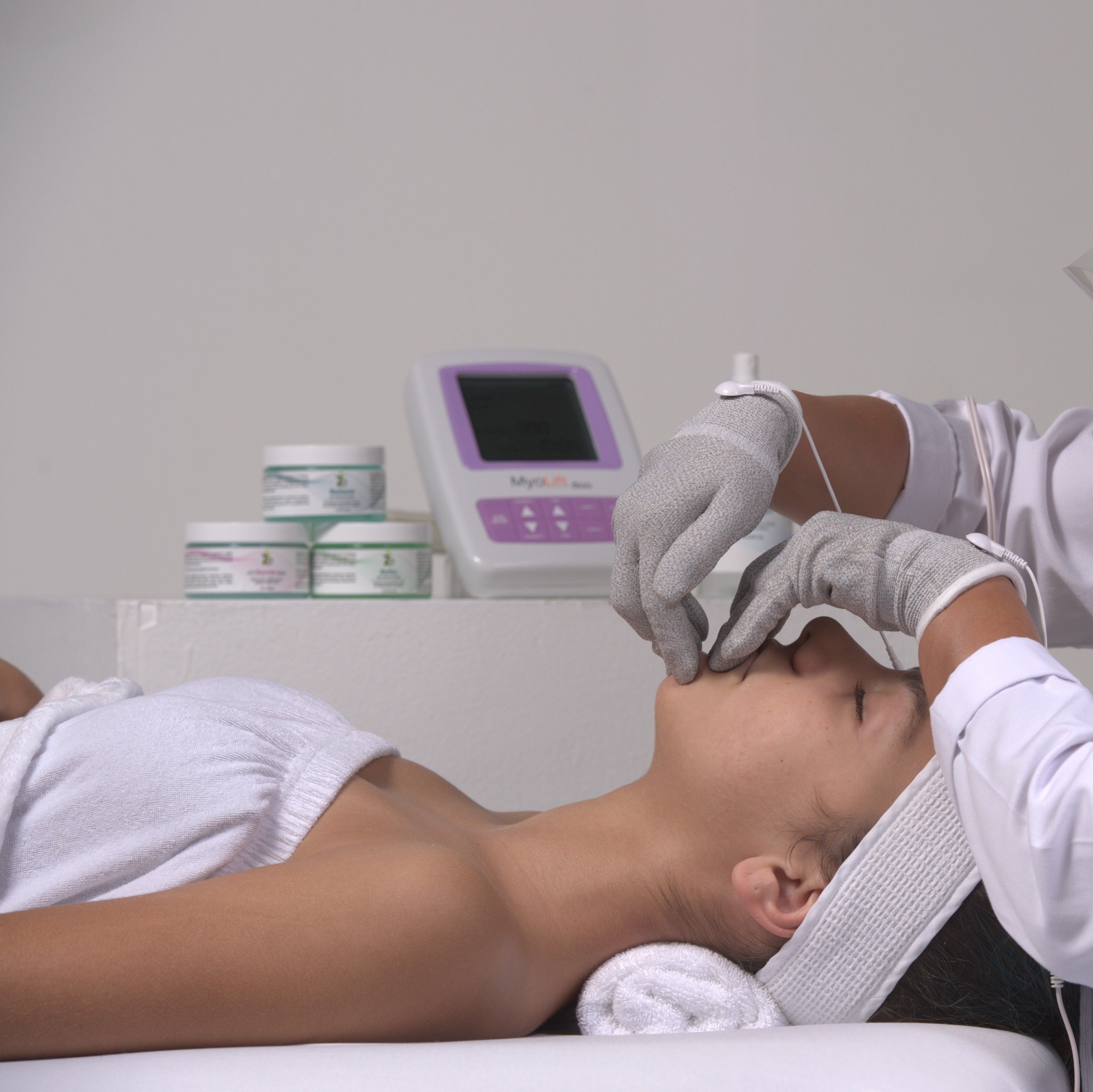 Microcurrent + Peel Treatment