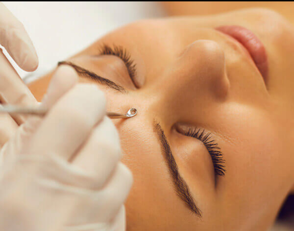 Add On Facial Extractions at Meagan  Arvin HMUA in Irvine, KY