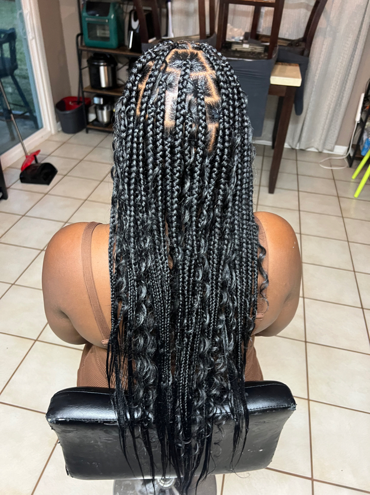 Medium Boho Knotless ( Lower Back)