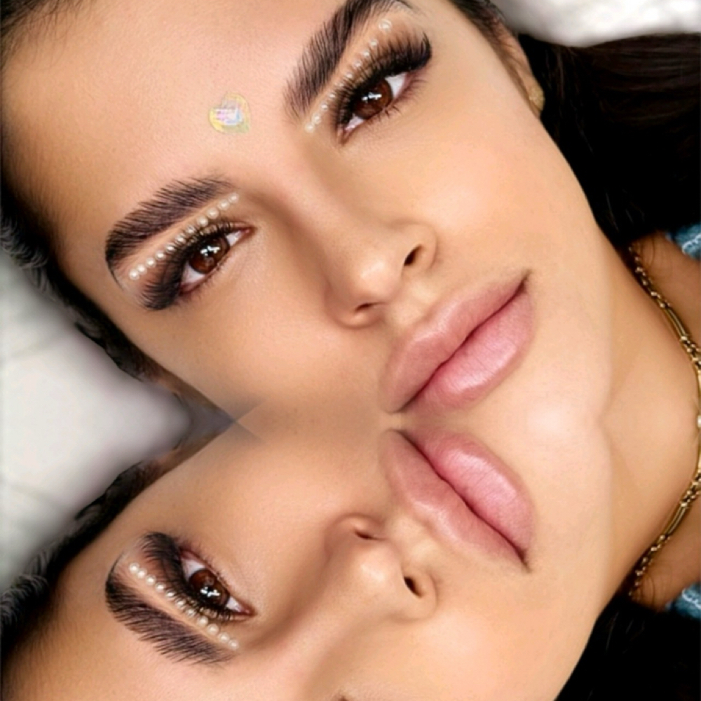 BROW WAX+HYBRID TINT at The Goddess of Beauty in Cape Coral, FL