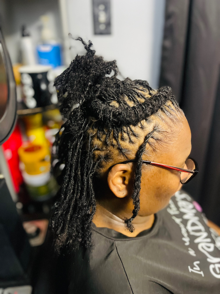 Micro Loc /Sister Loc Retie at Xtraglazed Therapies and Locs in Richmond, VA