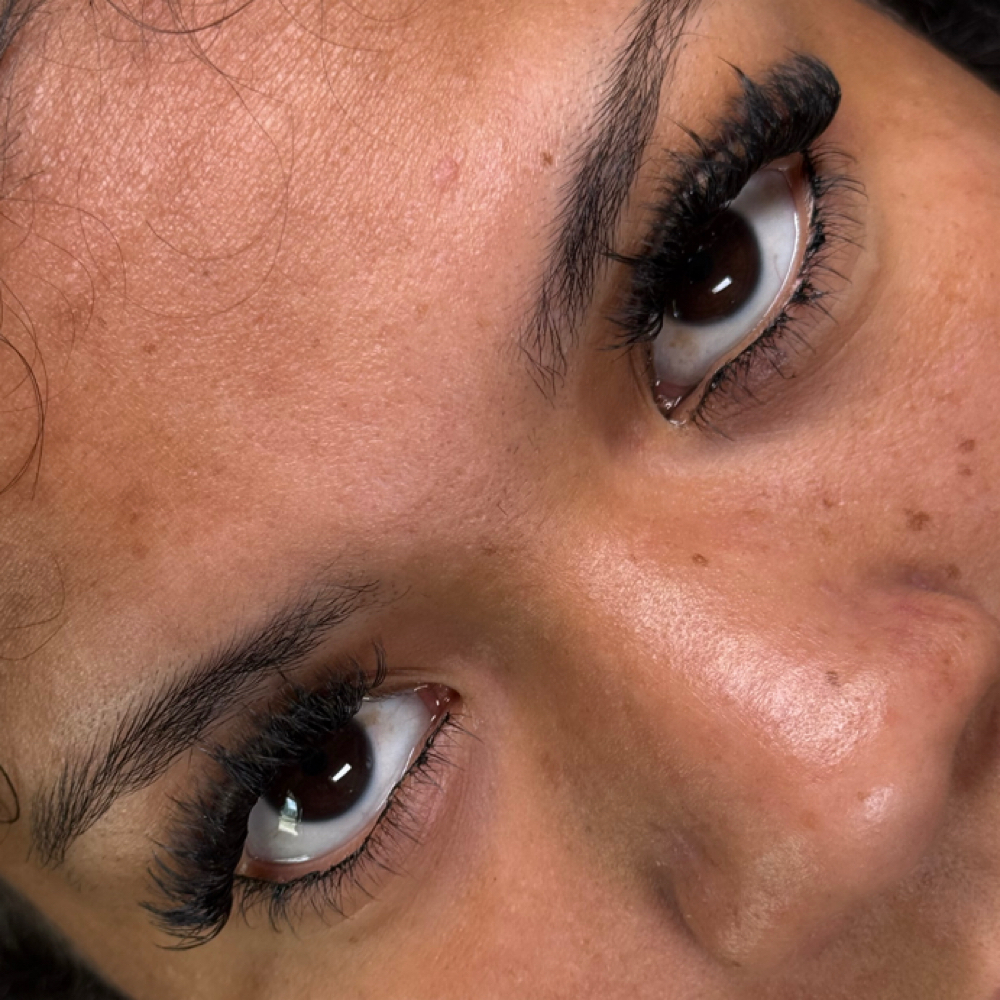 Cluster Lash FLASH SALE at Always Crowned Beauty LLC in Peoria Heights, IL