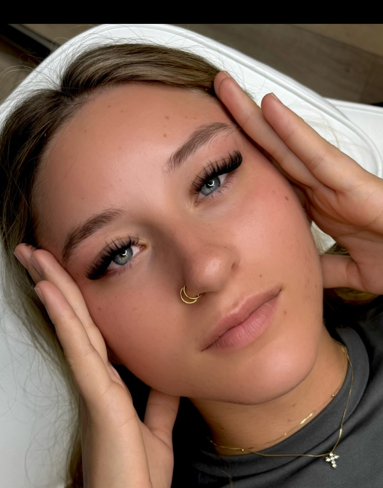 Eyelash Extensions Full Sets