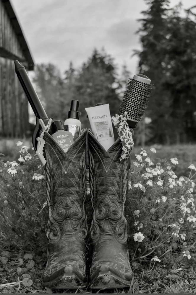 Cowgirl Clean (Shampoo & Style)