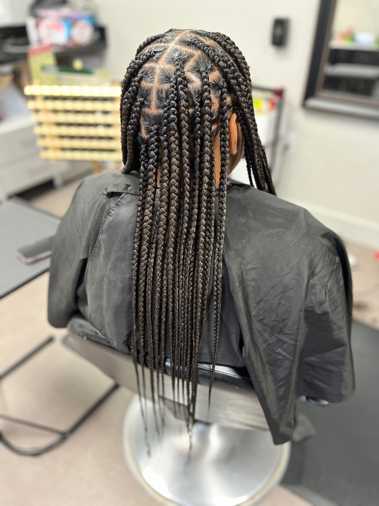 Knotless Braids Medium