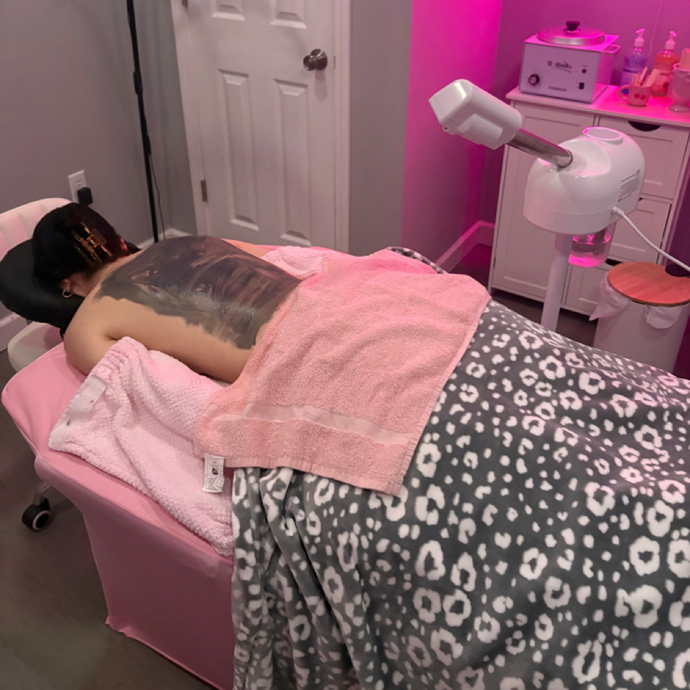 60 Minute Back Facial