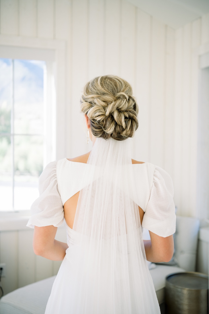 WEDDING DAY BRIDAL HAIR