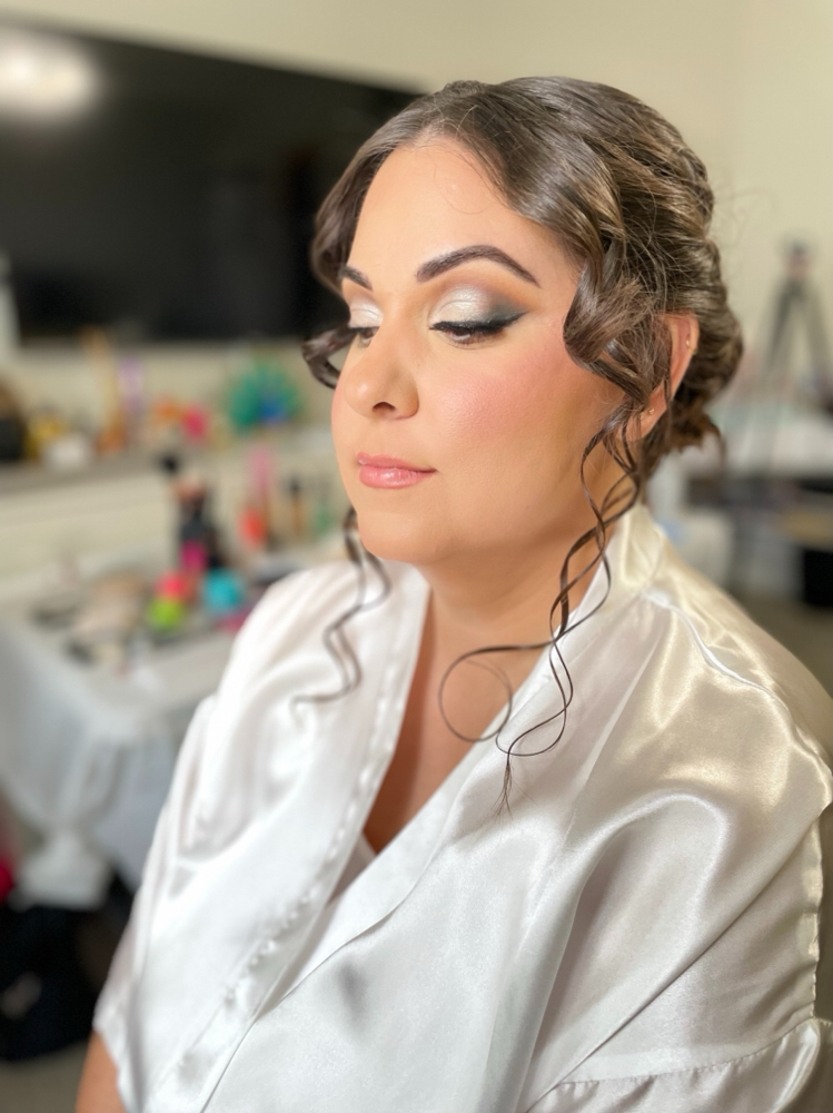 Bridal makeup & Halfuptexturedcurls