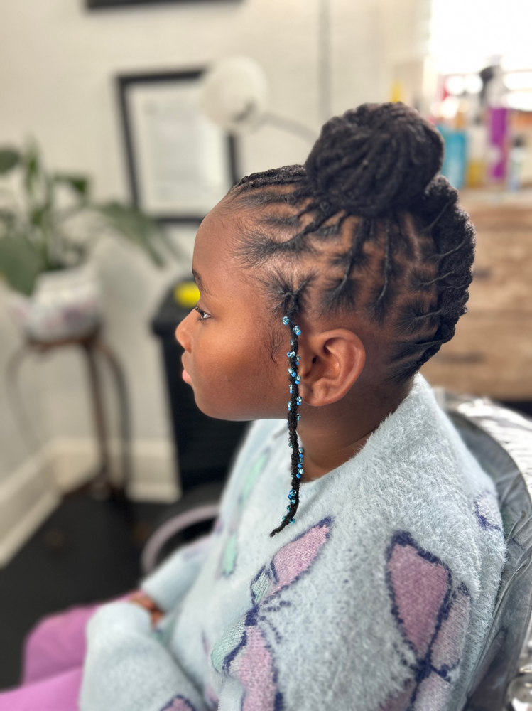 Locs sprinkle at 473 Locs Natural hair Studio in Evansville, IN