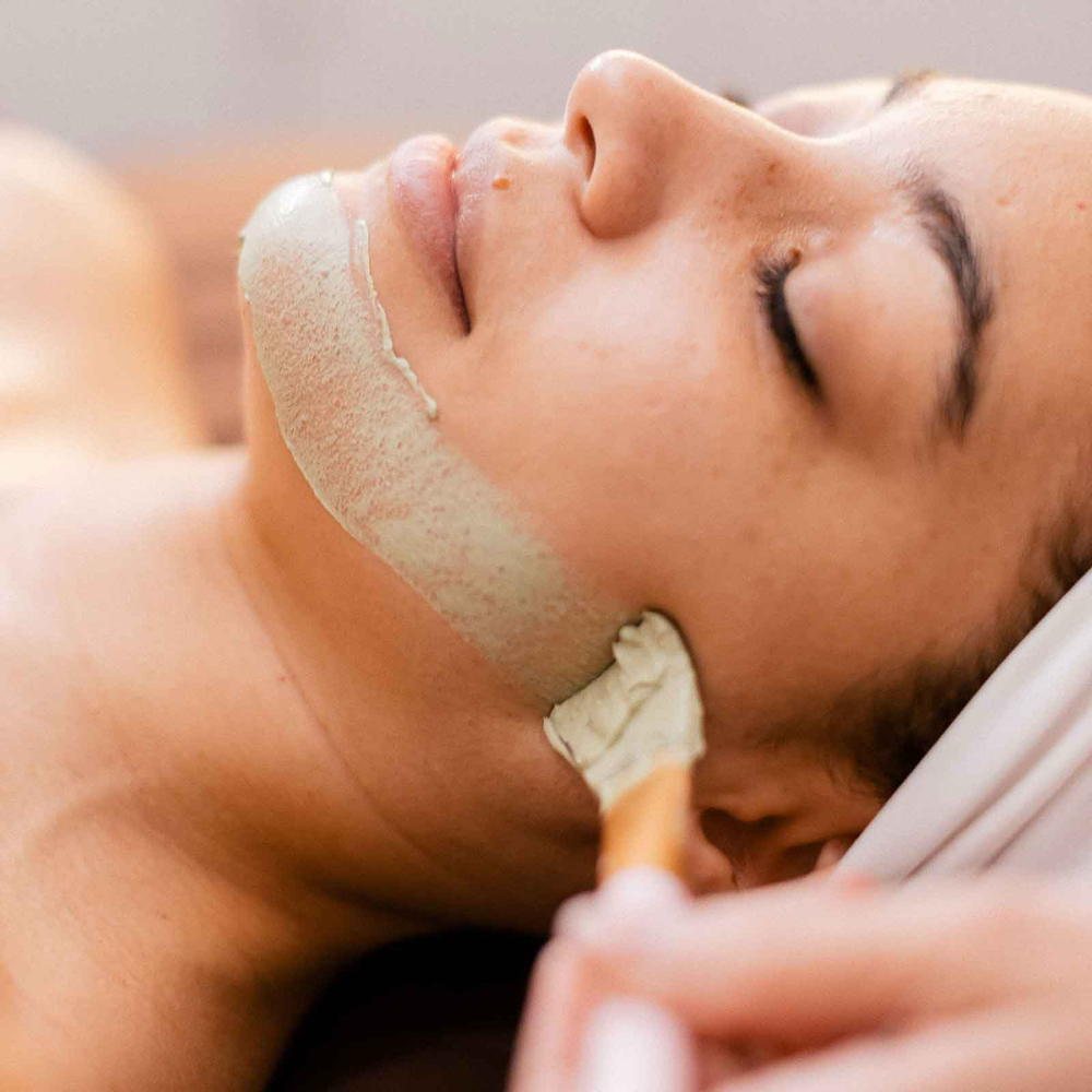 Custom 90 Minute Signature Facial at Aura Beauty Lounge LLC in Eagle, ID