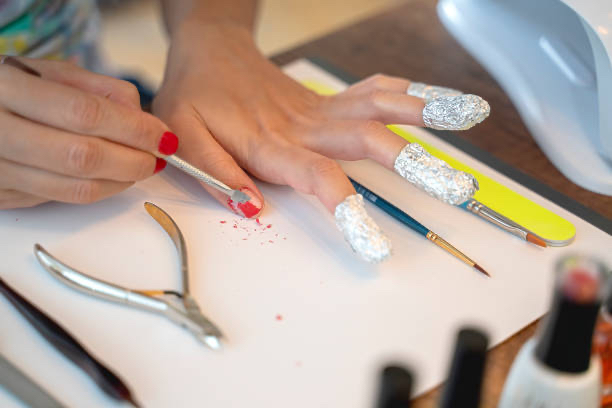 GEL POLISH REMOVAL