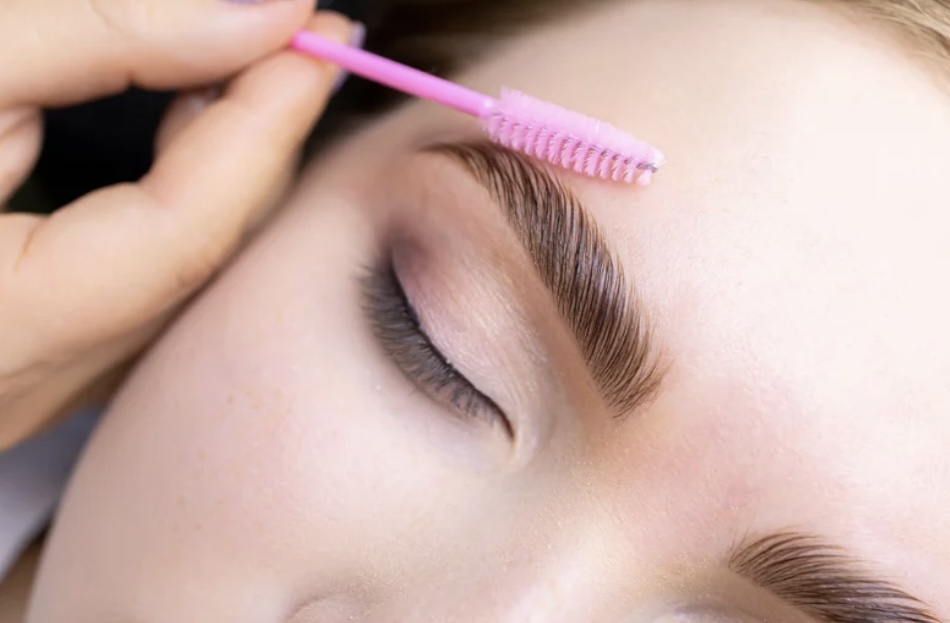 BROW LAMINATION