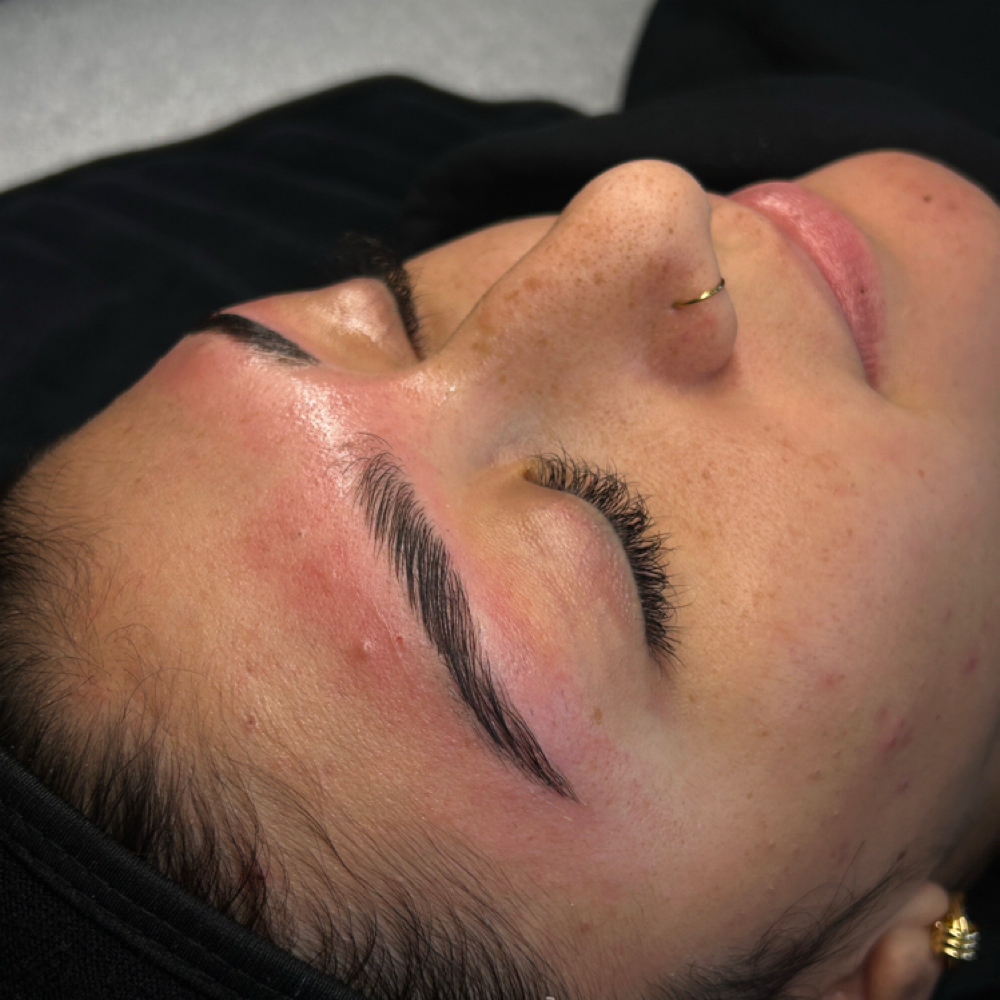 Eyebrow Tinting