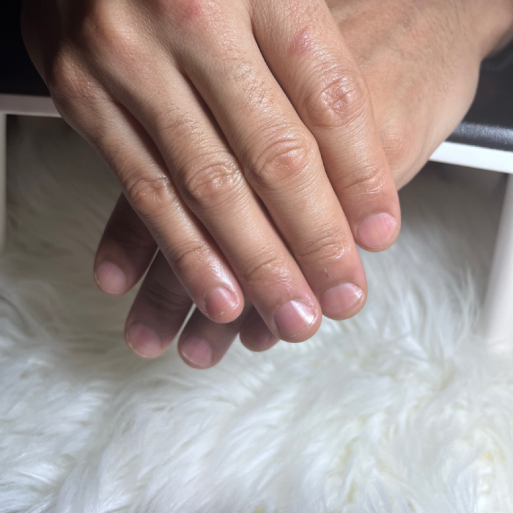 Men Manicure at Mariangelie  Perales