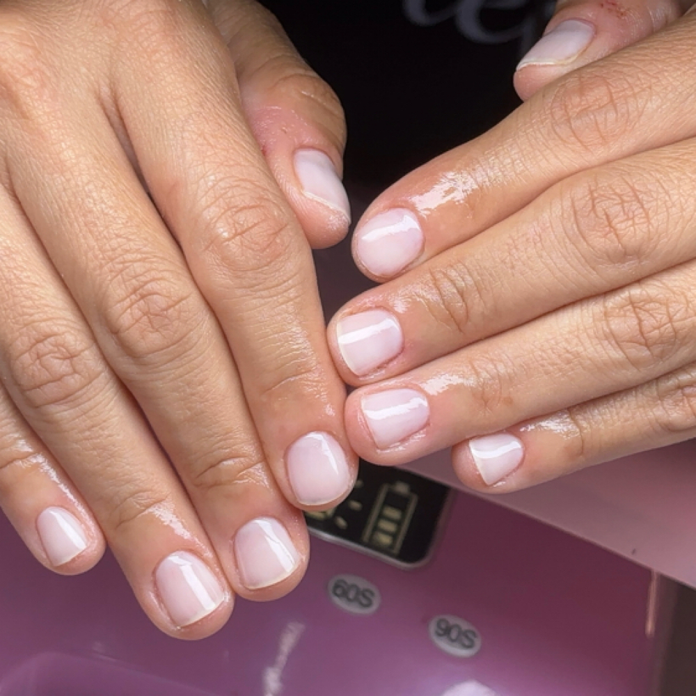 Gel Manicures at Mary’s Pink Studio in Laredo, TX