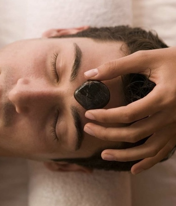 Men Signature + Hot Stone Facial