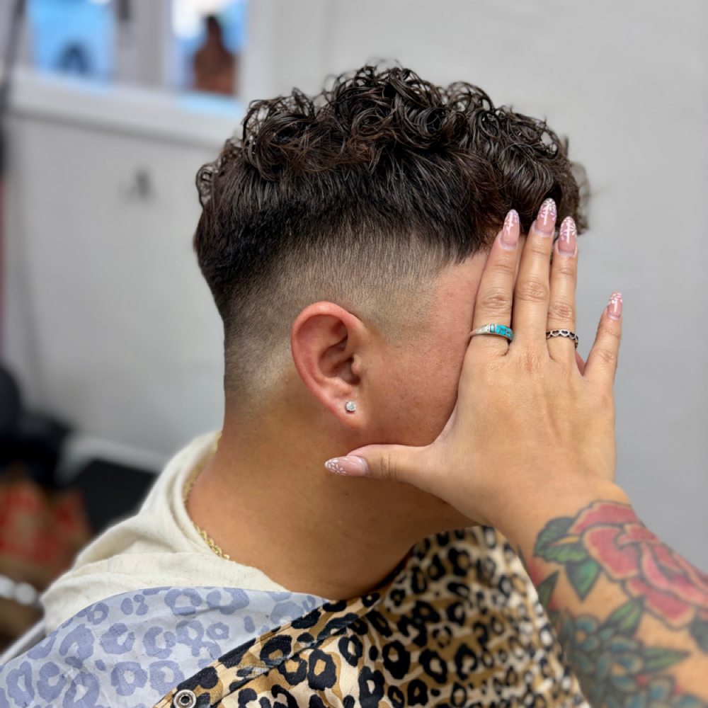 Mens Haircut at Bethaniee Nicole at Studio One Nineteen in Victoria, TX
