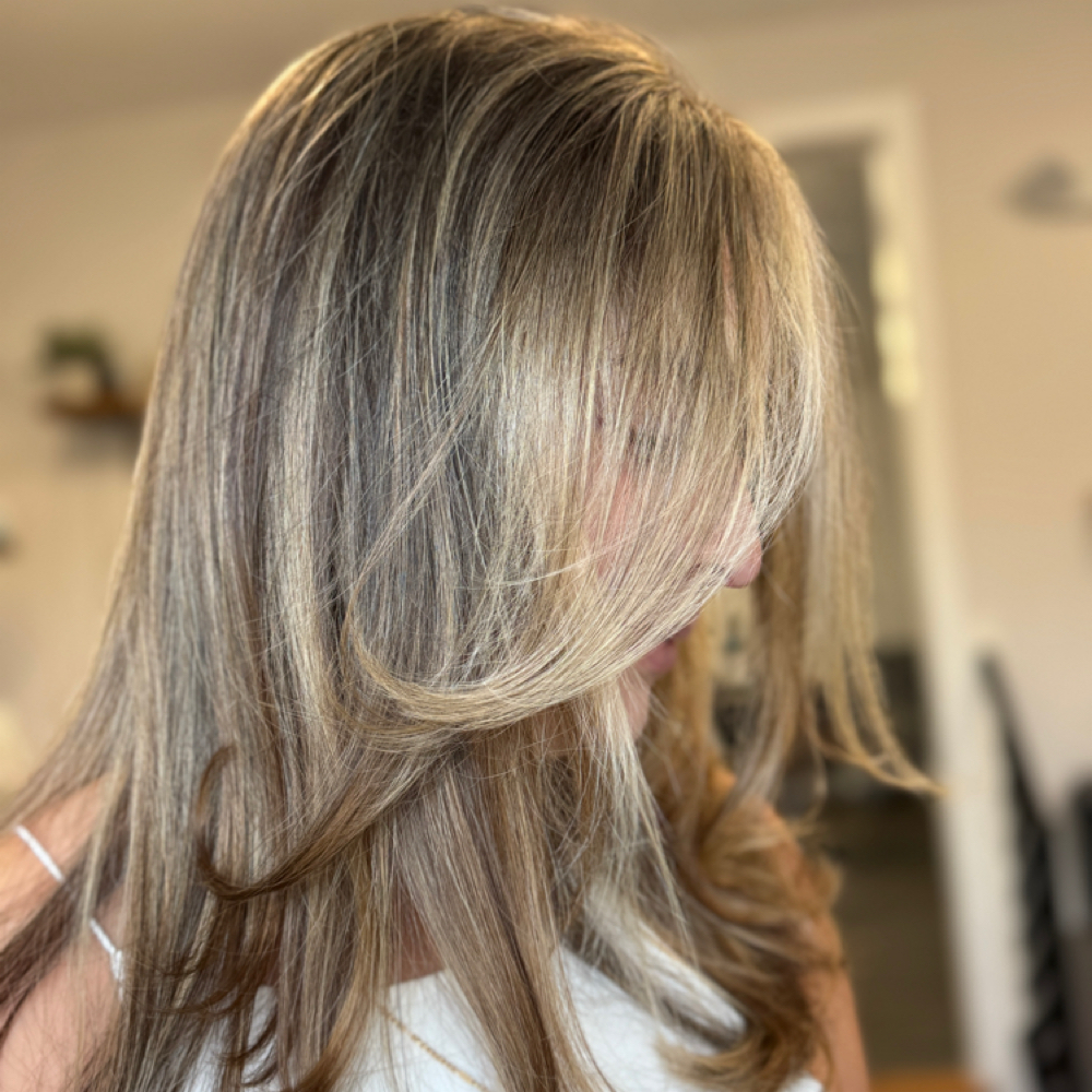 Full Highlight at Savy Styles in Middletown, CT