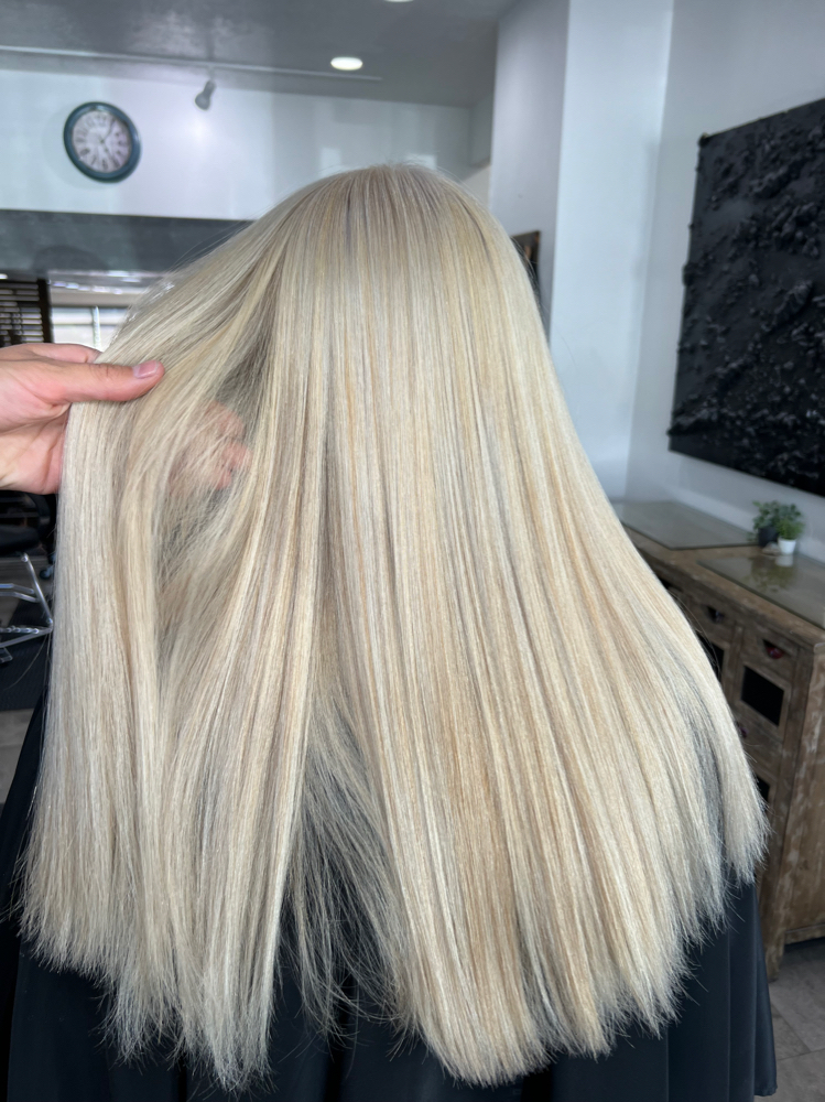 all over blonde root touch up