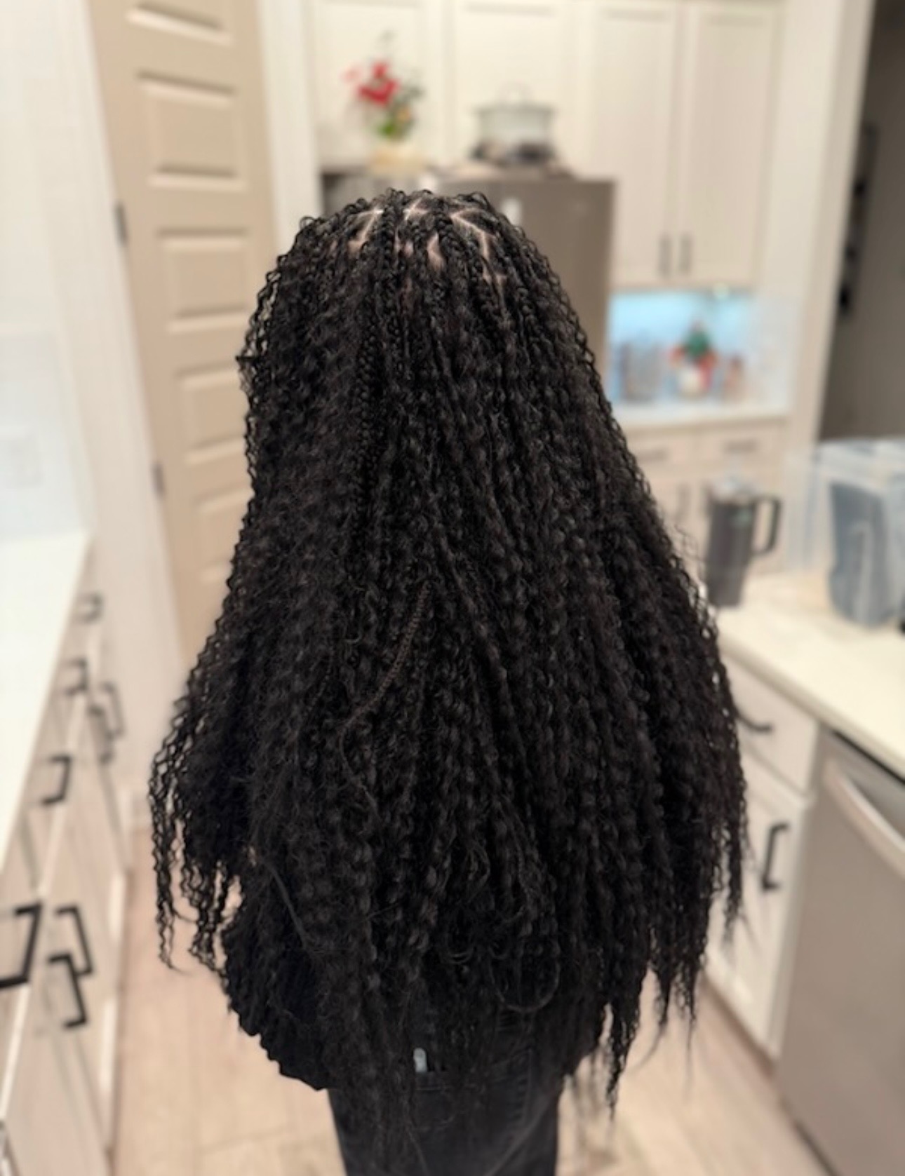 Waist/Bottom -> BohoKnotless Braids