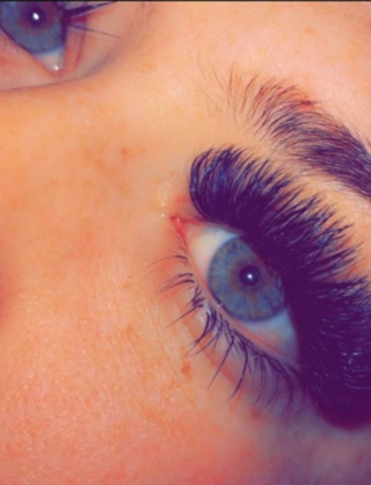 Bottom lashes at Faultless Beauty in Taunton, MA