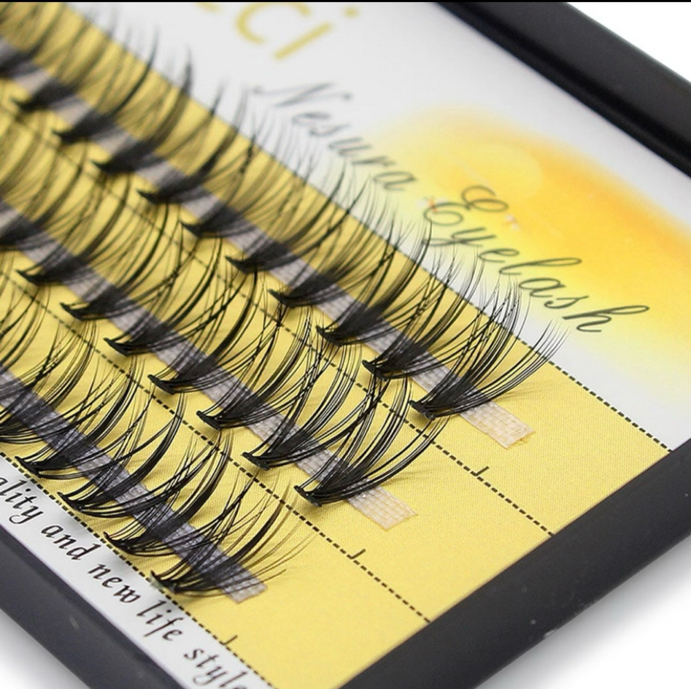 Eyelash Cluster Application at Mo3 Beauty Studio in Vestavia Hills, AL