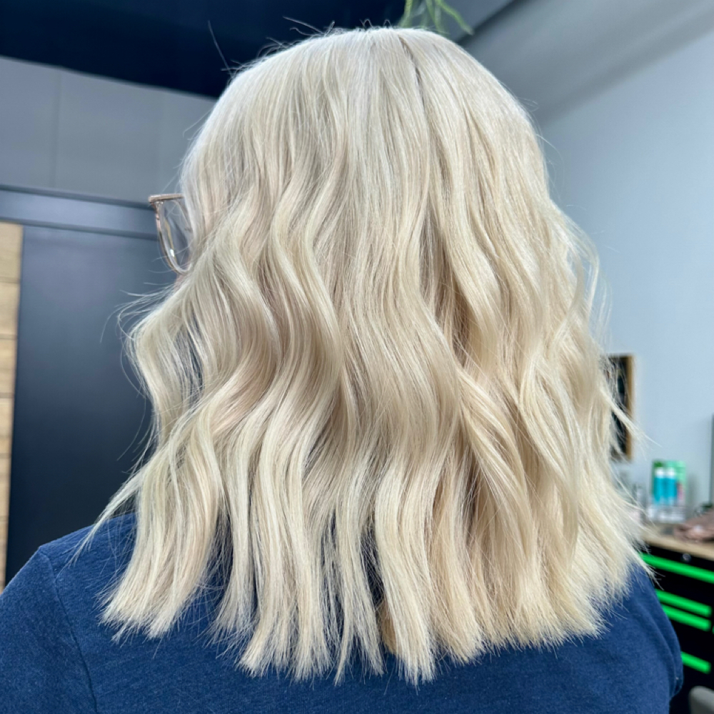 root blonde reset at eminmyhair in marion, OH