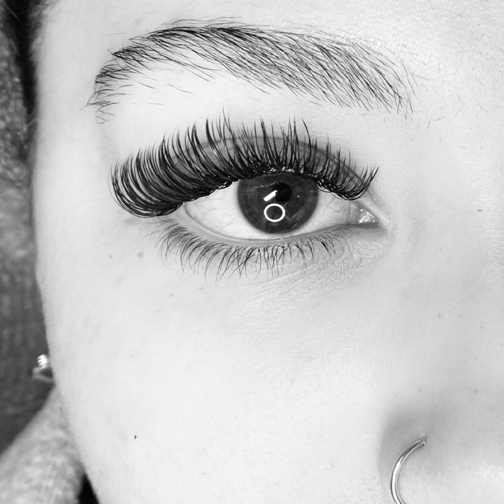 2 Week Classic Fill at LinasLashLab in Buffalo, NY