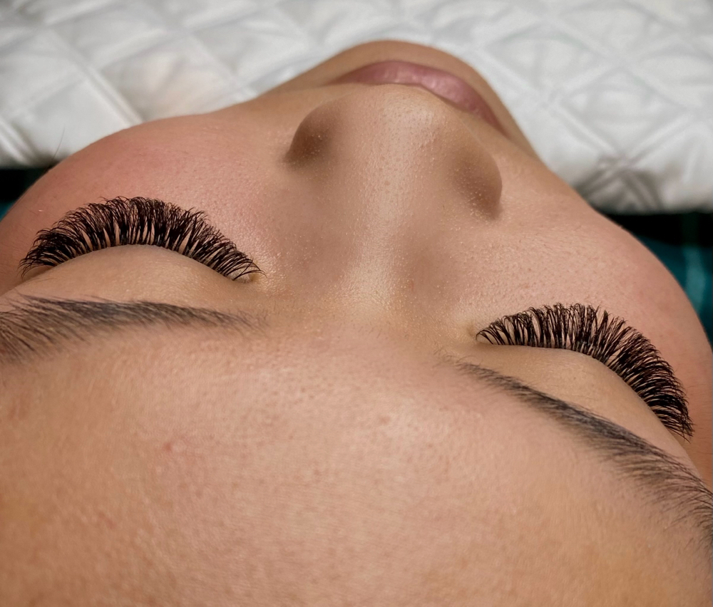 Lash Extension Removal