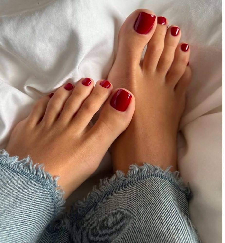 Deluxe Pedicure