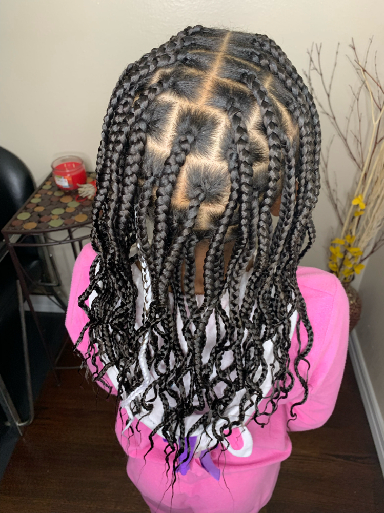 Kids - Medium Knotless braids