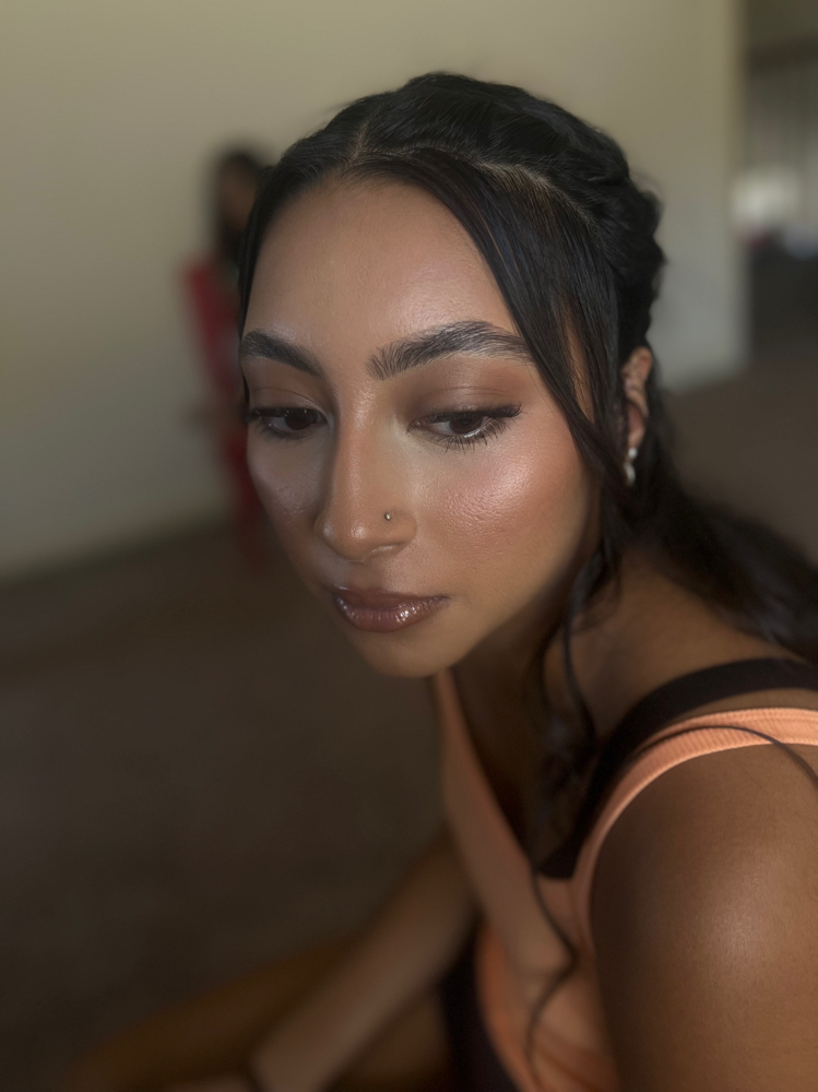 Makeup Self Application Lesson at Royal Luxxe Studios in Colleyville, TX