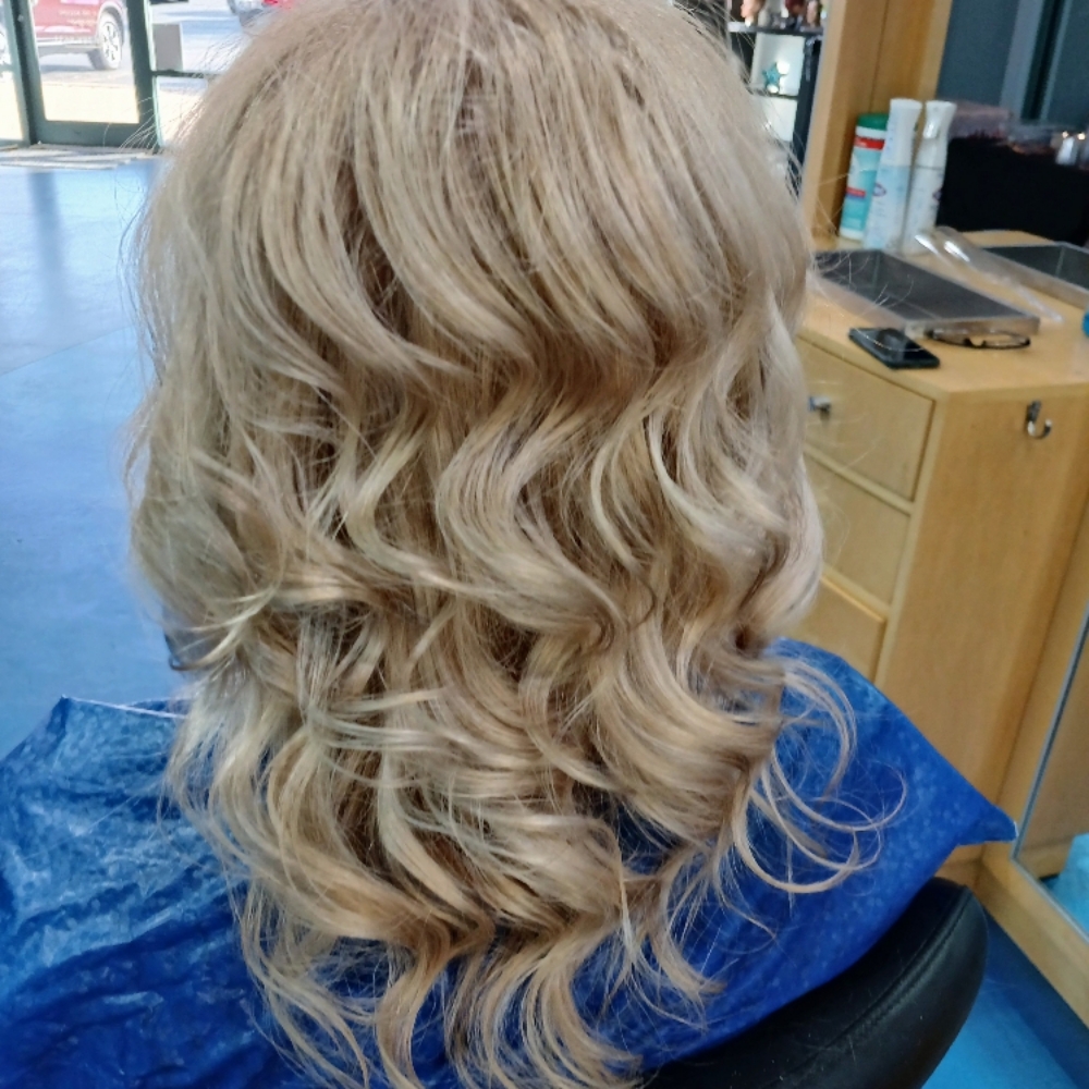 Double Process at Lovingit Salon in Lake Villa, IL