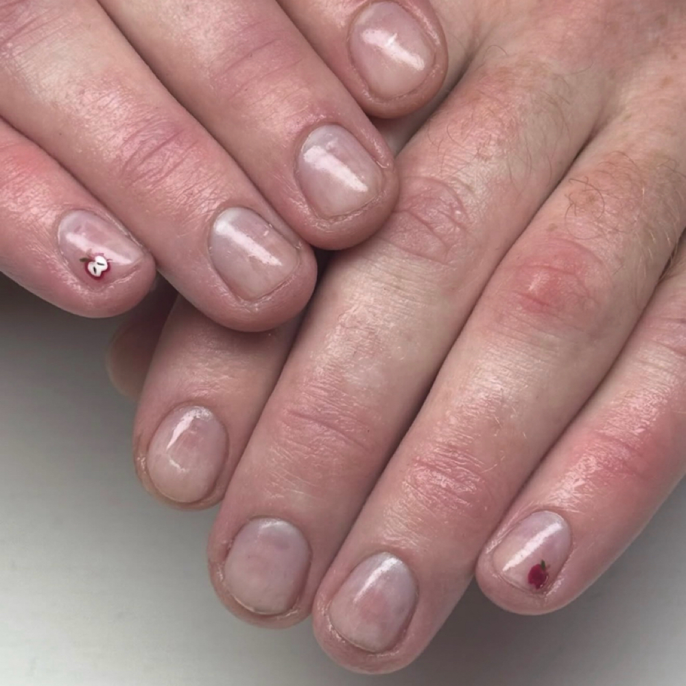 Man-icure at Gelledbykenn in Warren, OH