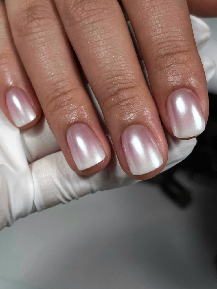 Manicure+Milky Gradient+Chrom