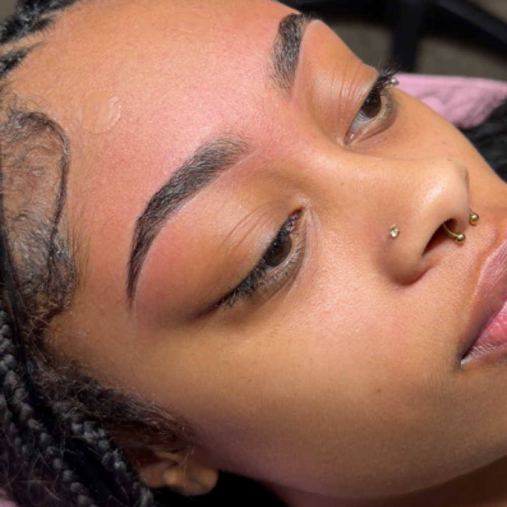 Stuck Brow Tint at Hello Beautyyy in North Kansas City, MO