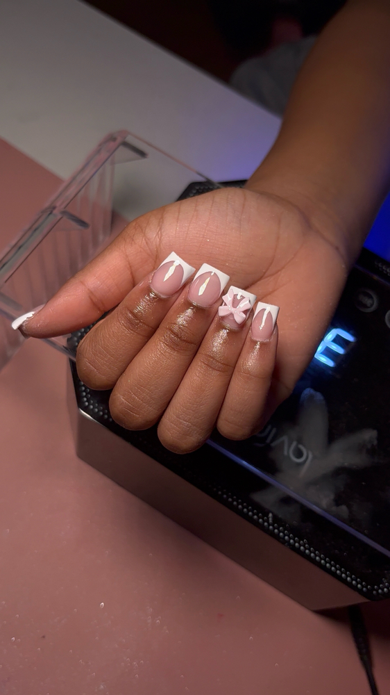 Short-Med Full Set at Get Your Fantasy Set in Chicago, IL