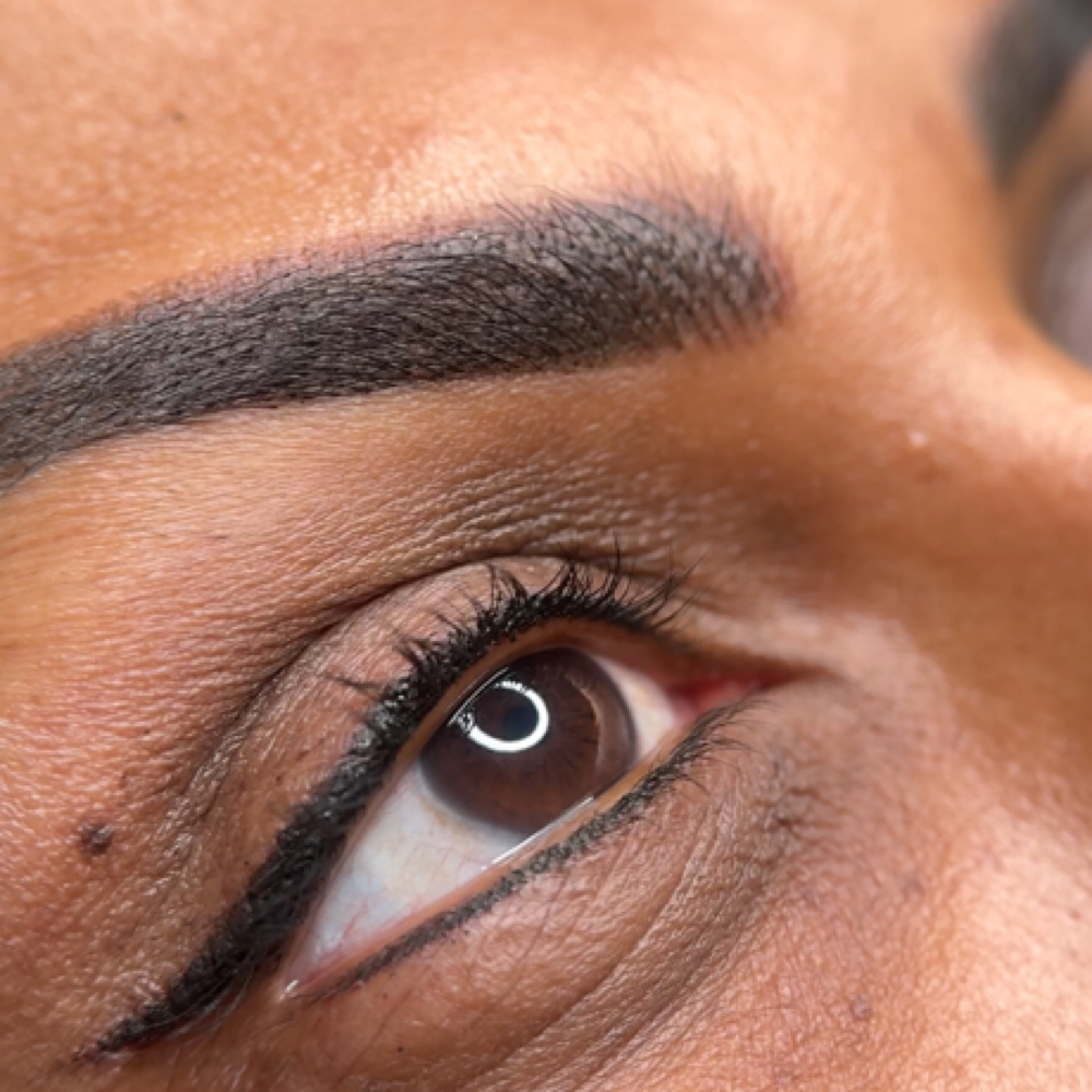 Bottom Eyeliners at Browsbysannale in Leander, TX