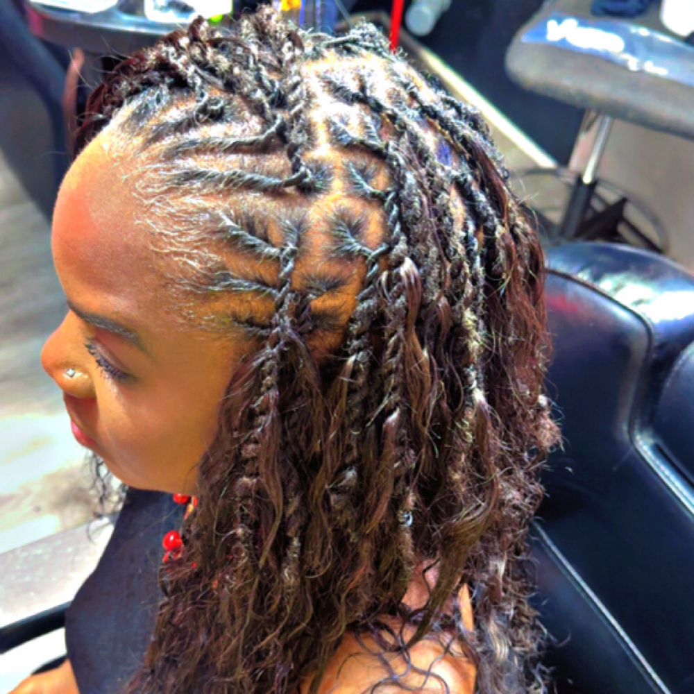 Retwist W/ Boho (shoulder Length) at KDesignz Locs & Kutz in Richlands, NC
