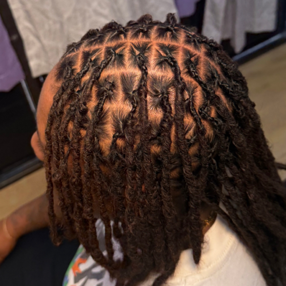 Interlocking/Crochet Retwist at Intrinsting Styles in Addison, TX